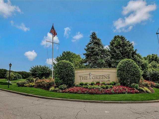 Condo for sale in Huntington, New York