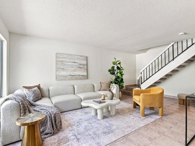 Condo for sale in Azusa, California