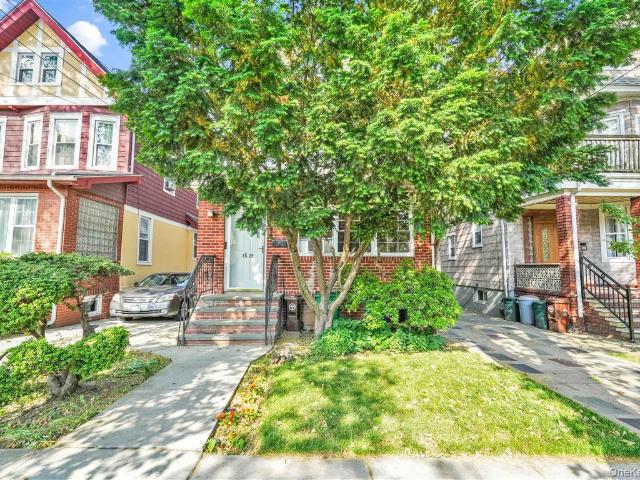 House for sale in Richmond Hill, New York