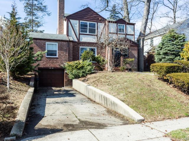 House for sale in Queens, Arverne