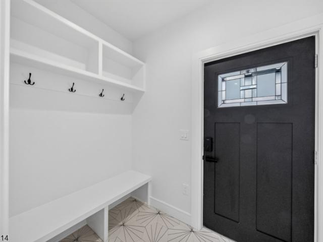 Condo for sale in Elmwood Park, New Jersey