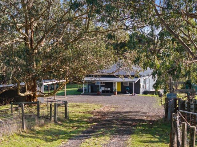 Cottage for sale in Toora North, Victoria
