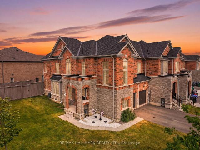 Townhouse for sale in Woburn, Ontario