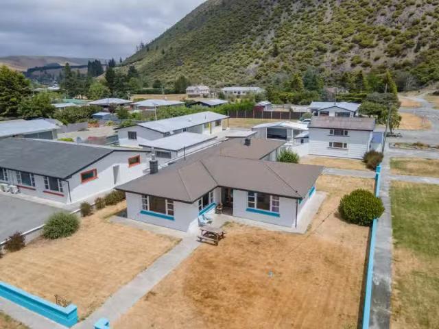 House for sale in Otakou
