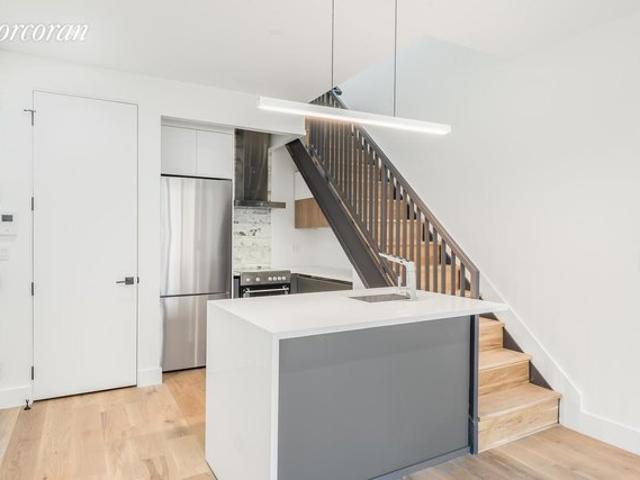 Condo for sale in Arverne, New York