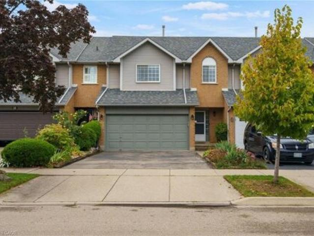 Townhouse for sale in Ancaster, Ontario