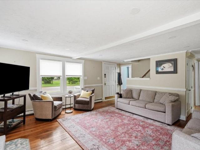House for rent in Ocean Bluff, Marshfield