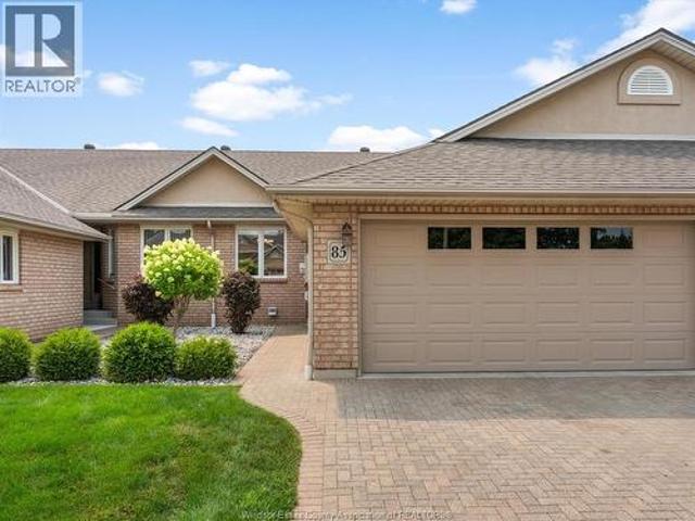 Townhouse for sale in Kingsville, Ontario