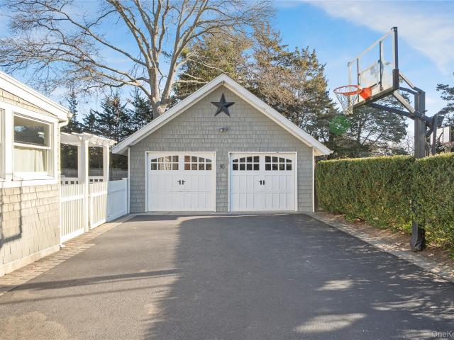 House for sale in Bohemia, New York