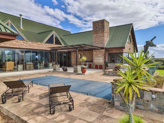 Farm for sale in Groot Brak Rivier, Western Cape