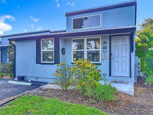 Condo for sale in New Smyrna Beach, Florida