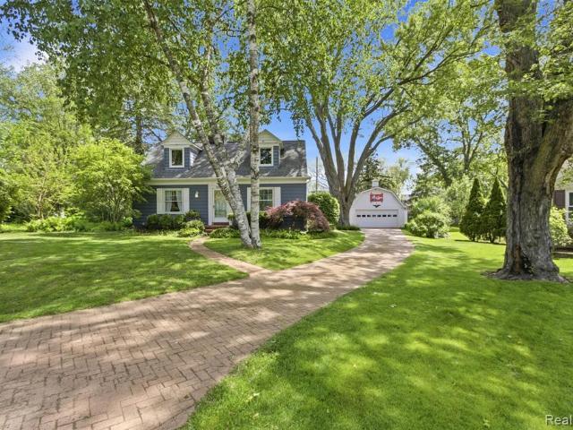 House for sale in Waterford, Michigan