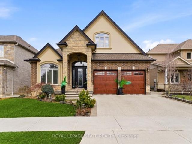 House for sale in Ancaster, Ontario