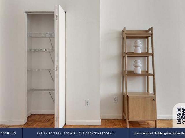 Apartment for rent in Arverne, New York