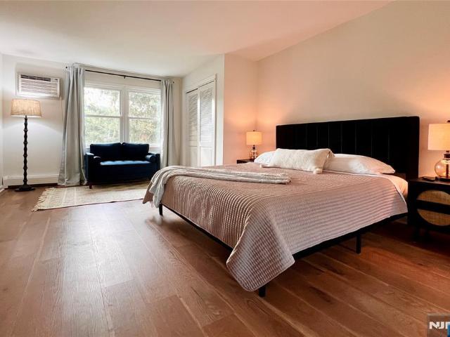 Property for rent in Oakland, New Jersey