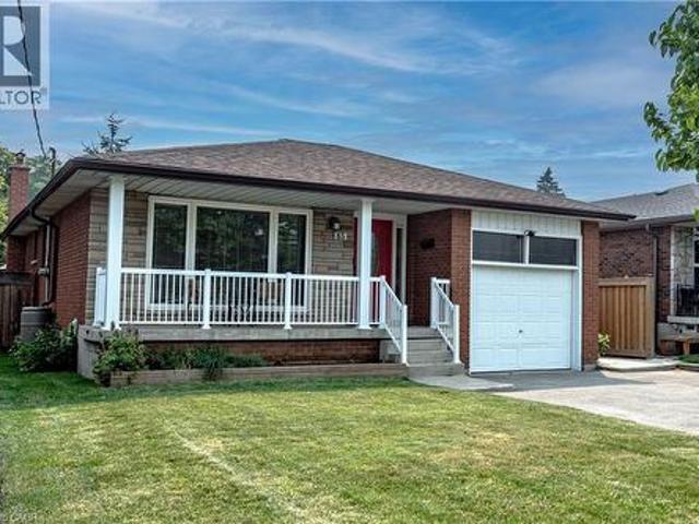 House for sale in Ancaster, Ontario