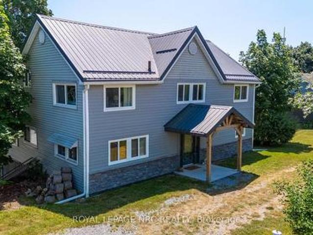 House for sale in Ontario