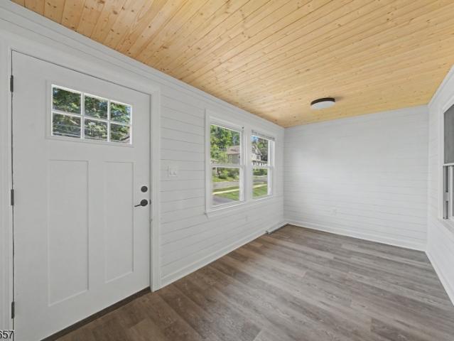 House for sale in Newton, New Jersey