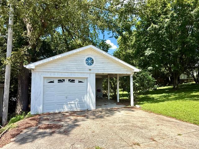 House for sale in Cadiz, Trigg County