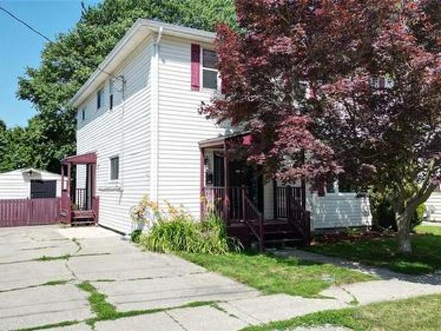 House for sale in Chatham–kent, Ontario