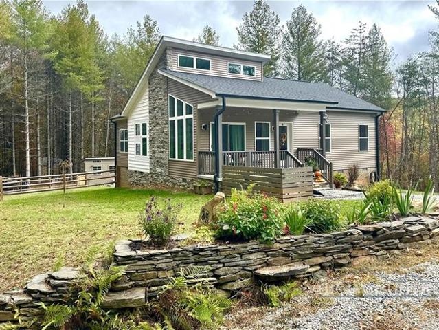 House for sale in Piney Creek, Alleghany County