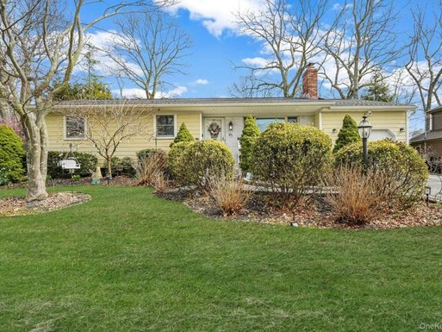 House for sale in Centereach, New York