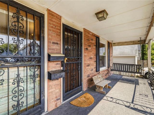 House for sale in Niagara, New York