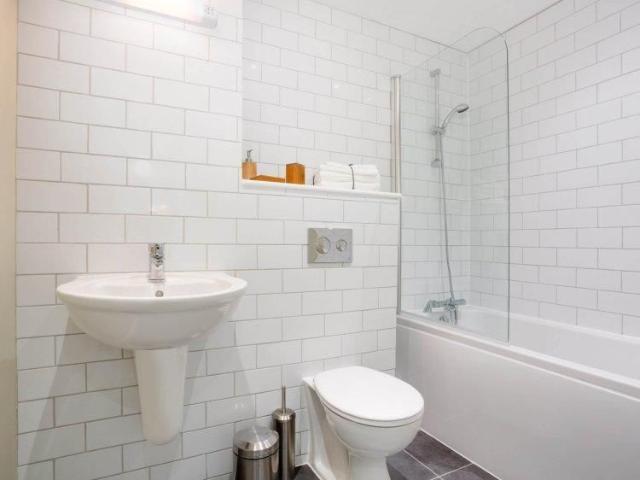 Apartment for rent in Park Central, Birmingham