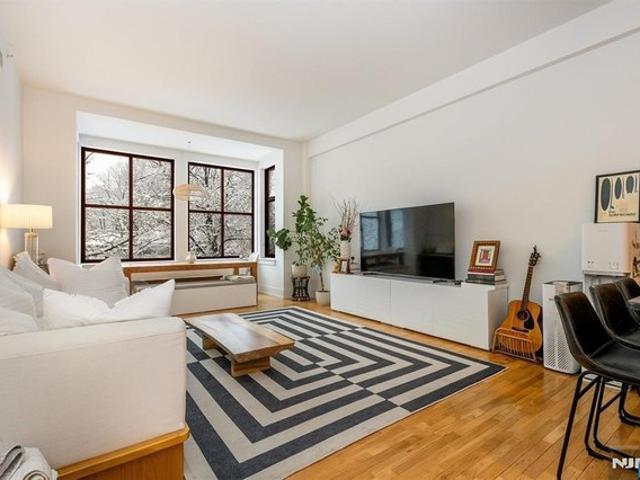 Condo for sale in Glen Ridge, New Jersey