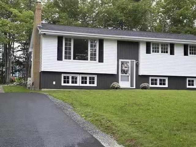 House for sale in Hammond's Plains, Nova Scotia
