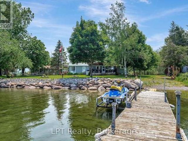 House for sale in Ontario
