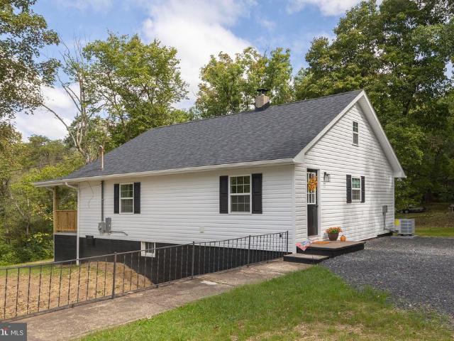 House for sale in Fort Ashby, Mineral County