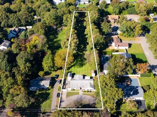 House for sale in Medford, Town of Brookhaven