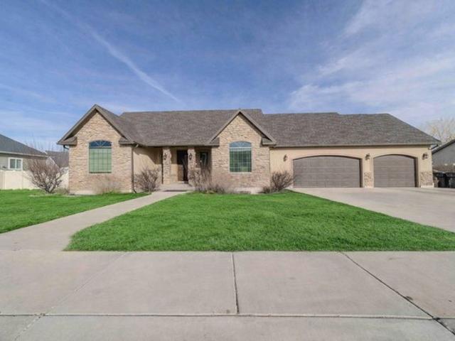 House for sale in Roosevelt, Utah