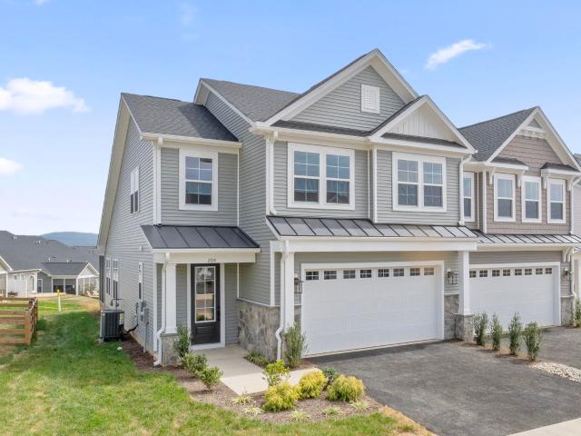 Townhouse for sale in Virginia