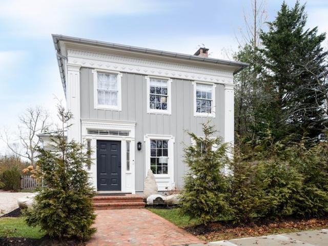 House for sale in Wainscott, New York