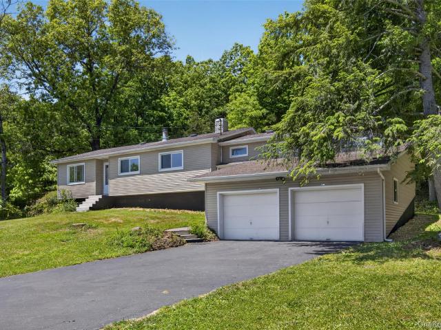 House for sale in Washingtonville, New York
