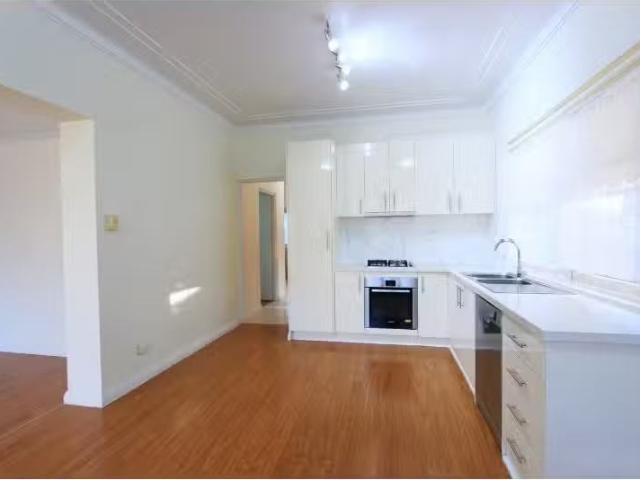 House for rent in Eastlakes