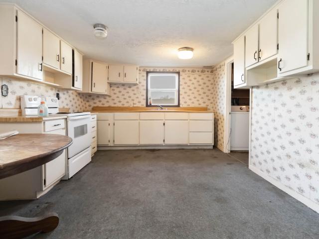 House for sale in Heidrick, Barbourville
