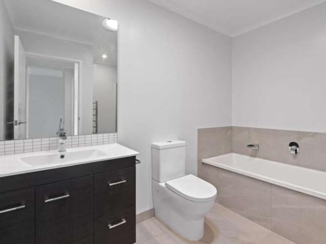 House for sale in Paremoremo