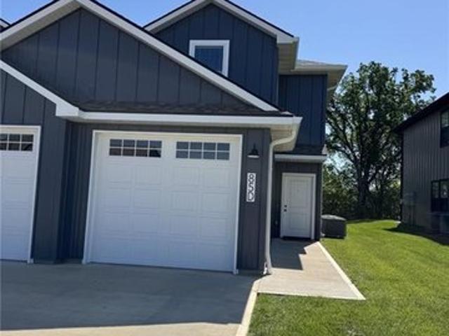 Townhouse for sale in Warrensburg, Missouri
