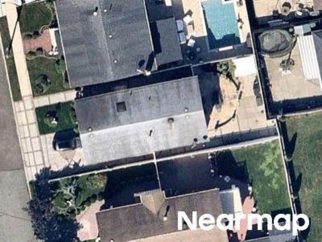 House for sale in Queens, Arverne