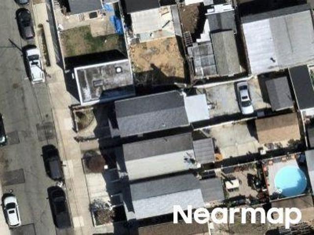 House for sale in Queens, Arverne