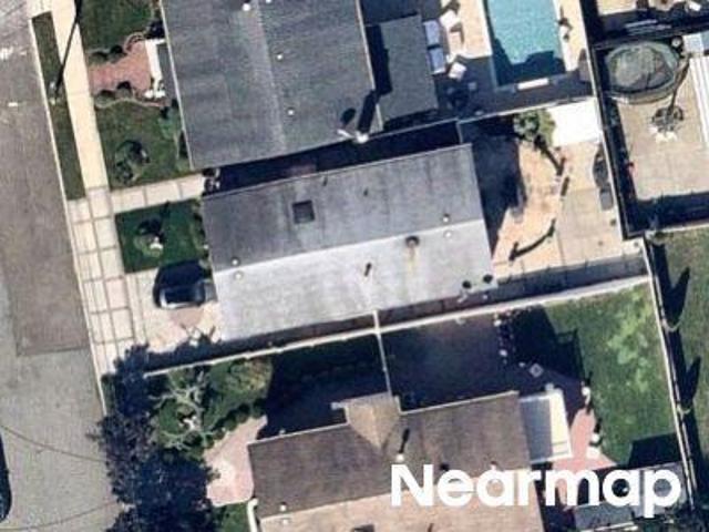 House for sale in Queens, Arverne
