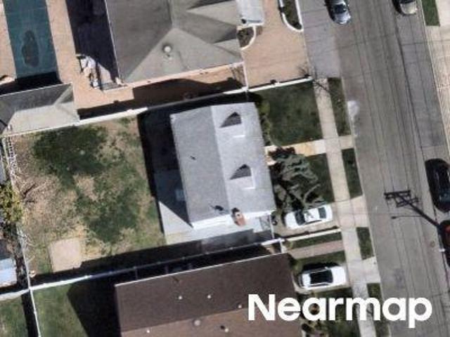 House for sale in Queens, Arverne