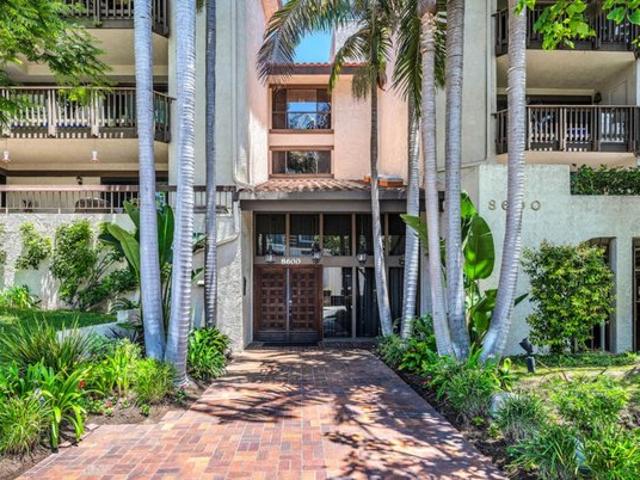 Condo for sale in Canoga Park, California