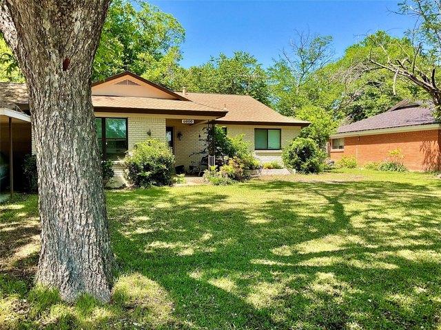 House for sale in Benbrook, Texas