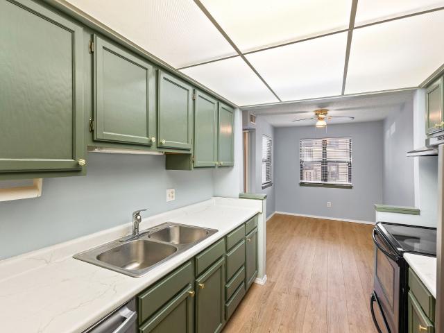 Condo for sale in Urbandale, Iowa