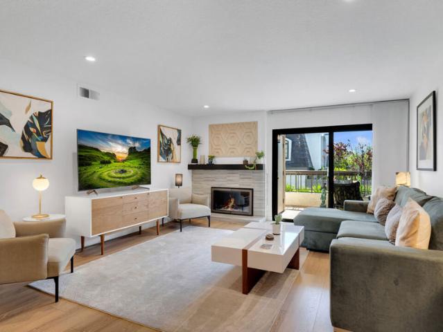 Condo for sale in Canoga Park, California