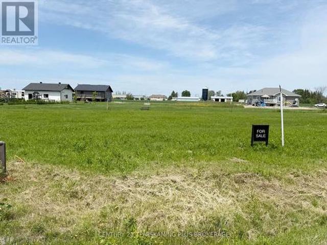 Land for sale in Earlton, Ontario